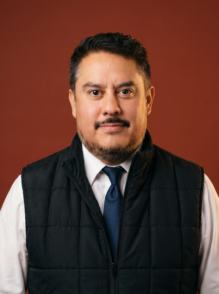 Dr. Ricardo Luevano